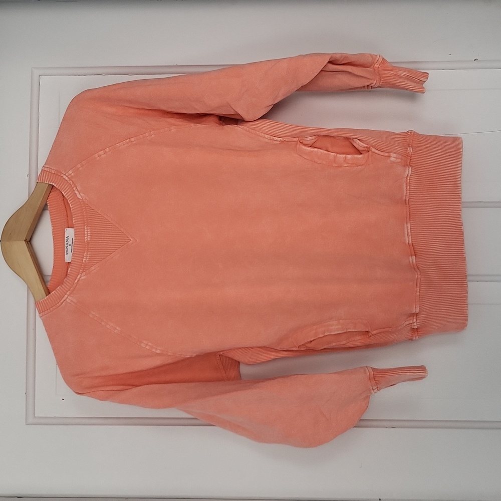 Women's NWOT Zenana long sleeve top